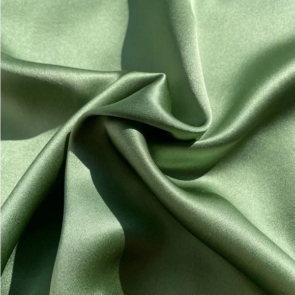 Olivia von Halle 100% silk pajamas set - Picture 15 of 15